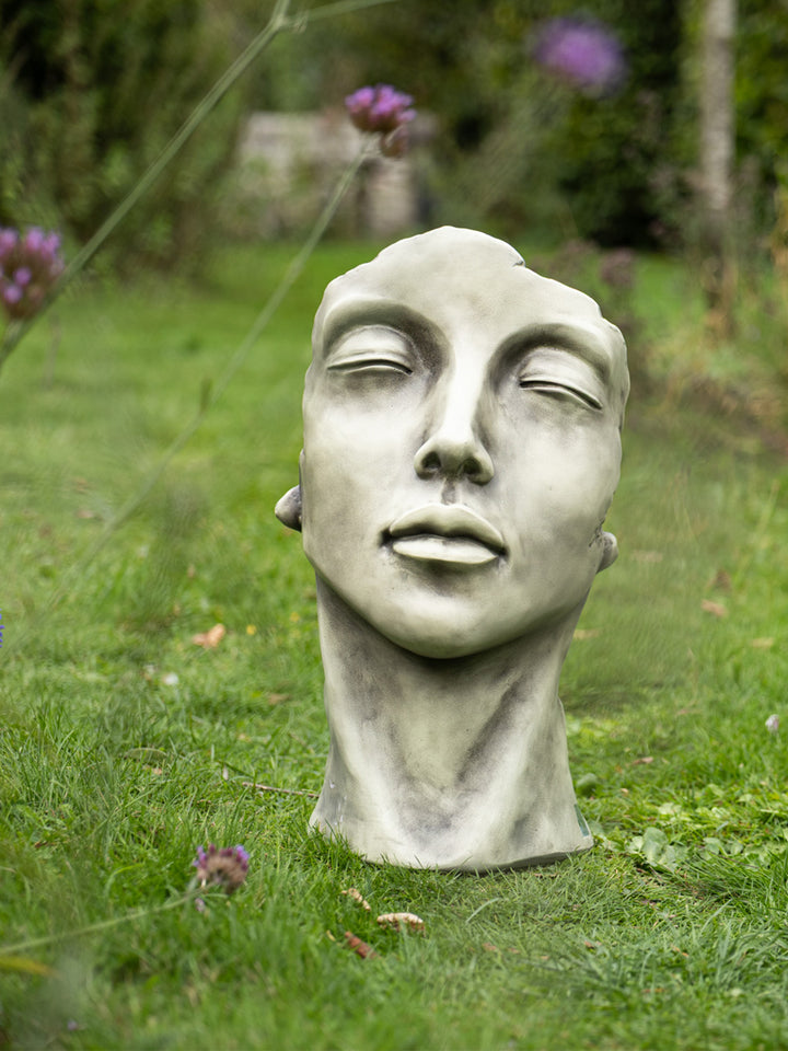 Gesicht "FRAU" Gartenfigur